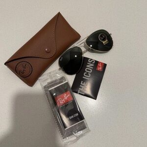 Ray-Ban Aviator Sunglasses